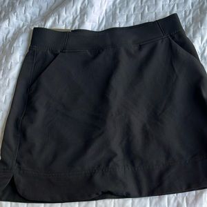 32 degrees. Women skirt. New with tag